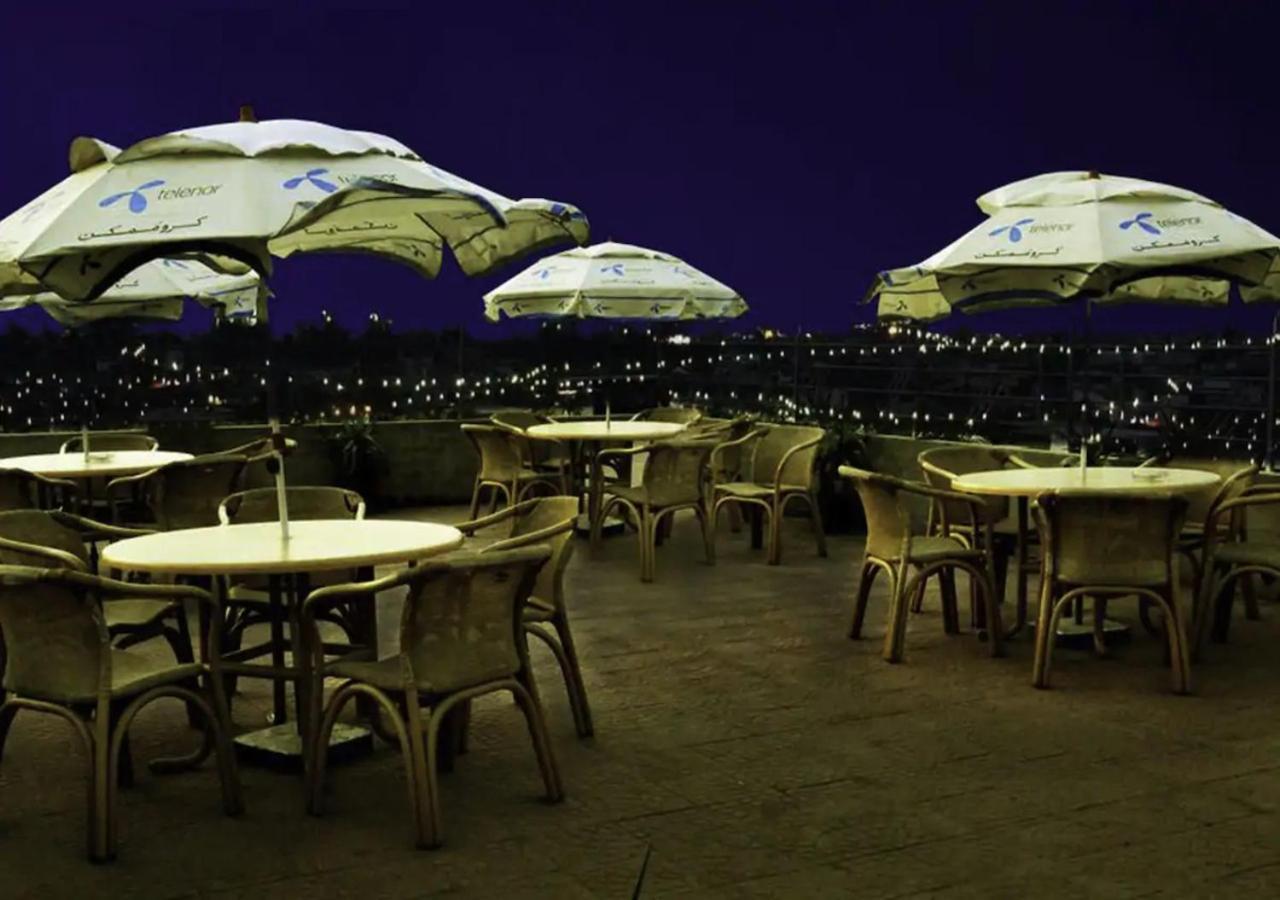Rajone Hotel Faisalabad Extérieur photo